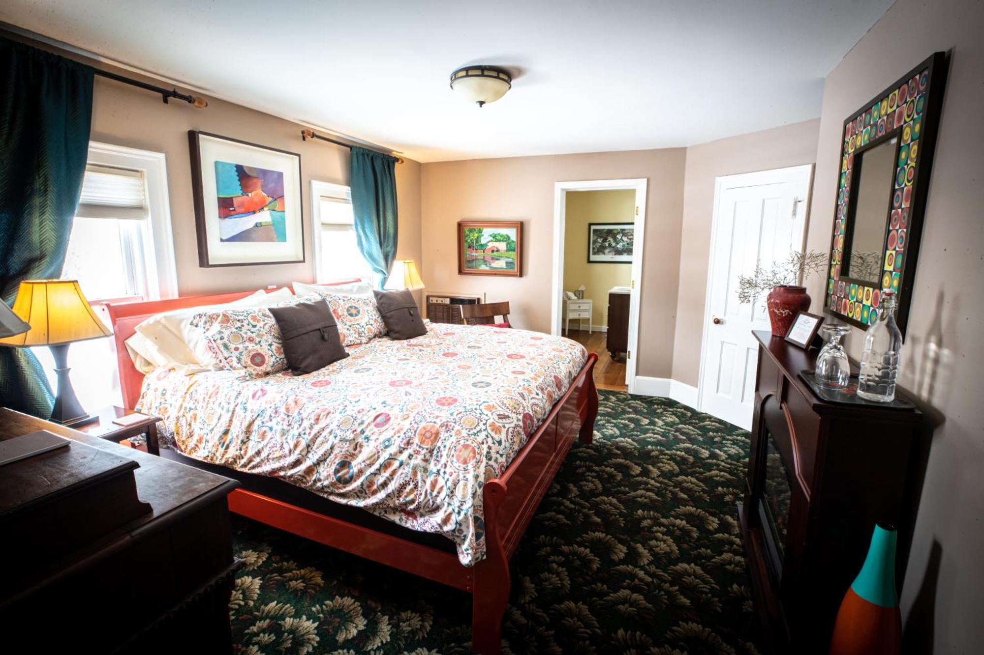 Twin Oaks Inn Saugatuck Exterior photo